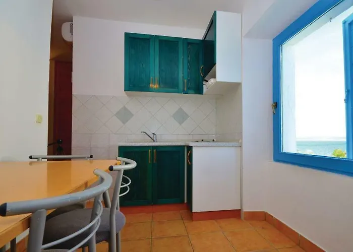 House Ivana بيت للعطل Dobropoljana