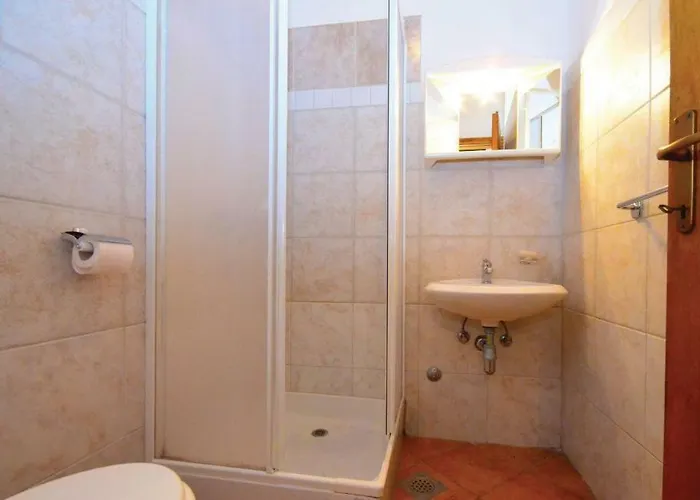 House Ivana * Dobropoljana