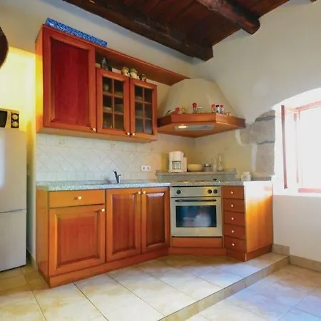 House Ivana * Dobropoljana
